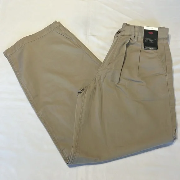 Levi's High Rise Pleated Baggy Trousers in Cobblestone Neutral VARSITY PREP NWT - Picture 10 of 16